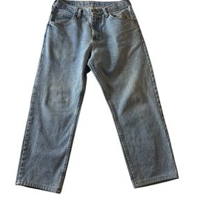 Wrangler Men's Light Blue Relaxed Jeans